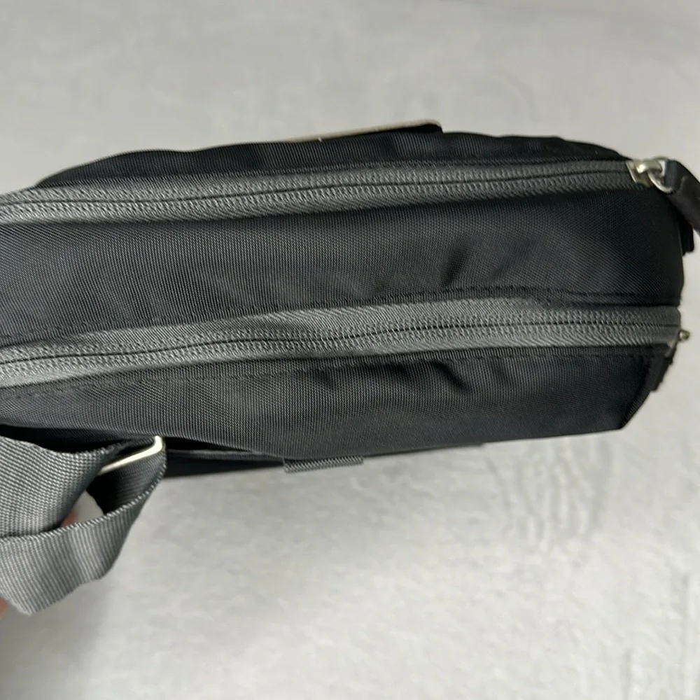 Case Logic Small Notebook Sling Bag